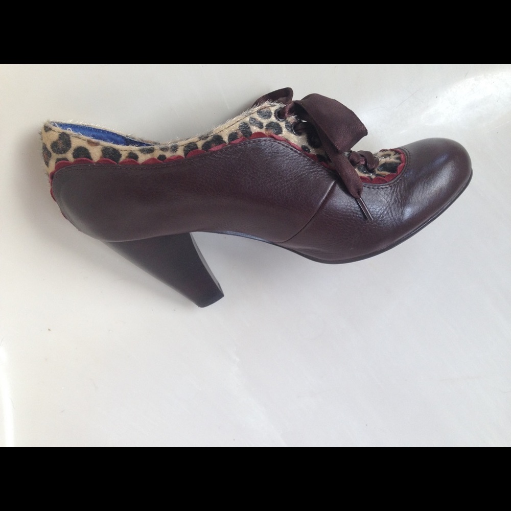 SALE 🎉😎👠POETIC LICENCE  HEELS. Ret: $129 NWOT'S